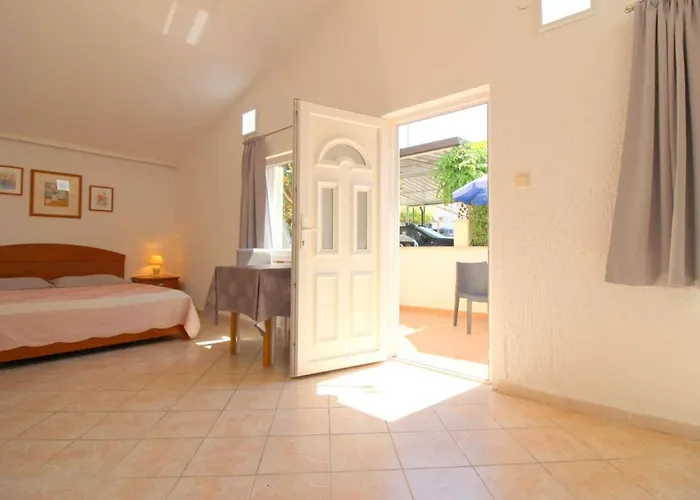 In - Istrien 10215 波雷奇