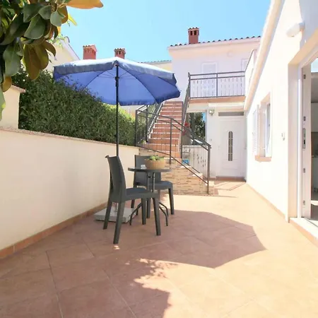 In Porec/istrien 10215 شقة بوريتش